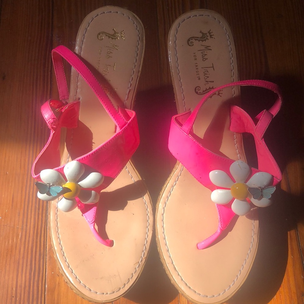 PINK HEELS